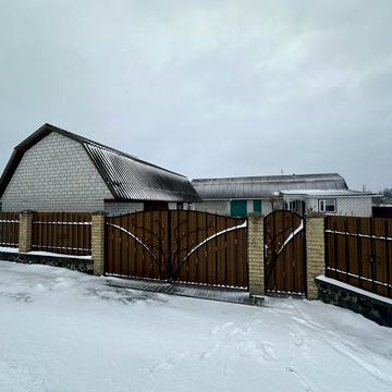 Продаж гарного будинку в центрі села Яснозірʼя