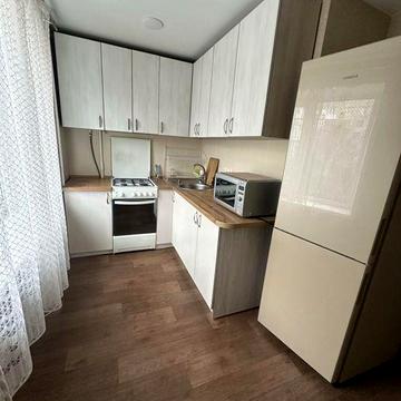 Продам 1 комнатную чешку в центре города.