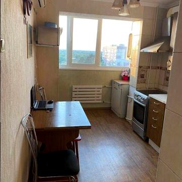 Фестивальний пров., 14