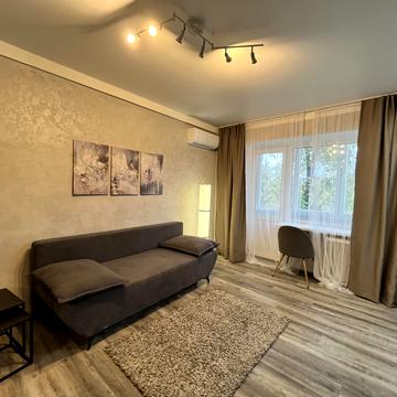 Остапа Вишні вул., 7