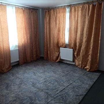 Здається будинок