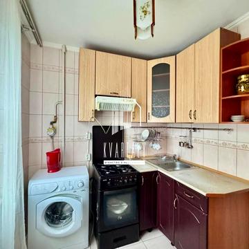 Прирічна вул., 5