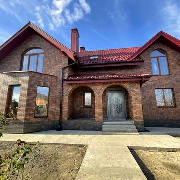 Будинок для сімʼї ,центр