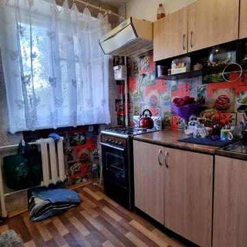 Оренда 1к.кв 3 поверх/5, вул. Героїв Полку Азов ( буд. Гвардійський)