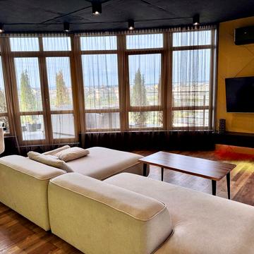 60м. Унікальна квартира з терасою гарним краєвидом Каскад Європейський ЖК Європейський