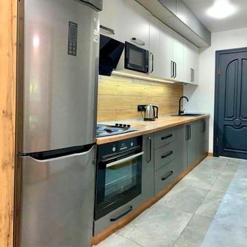 Дво-кімнатної квартири біля Політехніки від власника