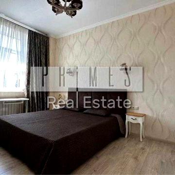 Продаж 2к квартири, вул. Кловський узвіз, 17, Печерськ