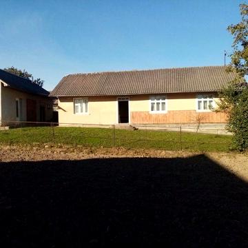 Будинок в селі Вороблевичі особняк хата житловий будинок