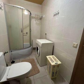 Оренда. Квартира на Борщаговке в частном доме возле Обойного рынка