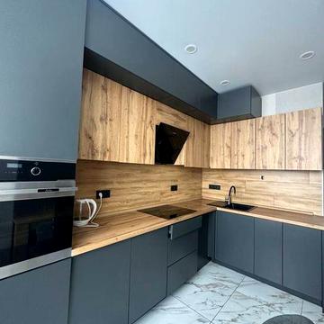 Сдам 2 комнатную квартиру в Кадоре на Таирова