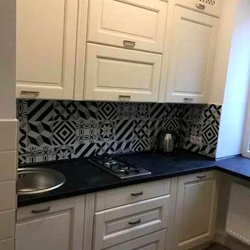 Оренда однокімнатної квартири ближній центр.