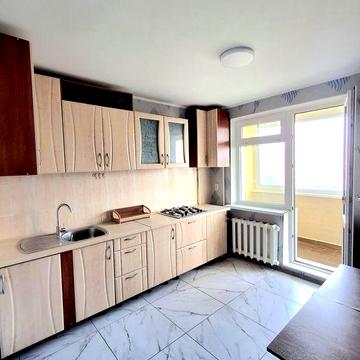 Сдам на длительно 2к квартиру на В. Шума .