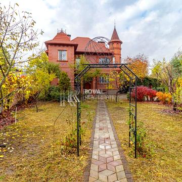 Богатирська вул., 1