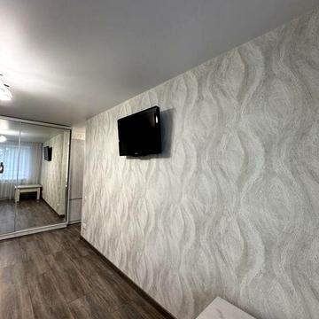 Здається 1 кімнатна на Бердичівській з ремонтом.