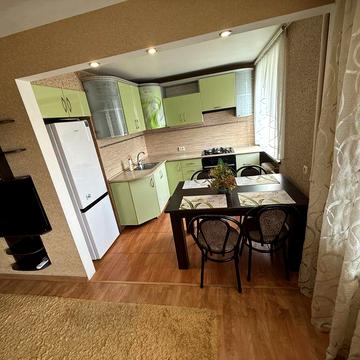 Здам в оренду Студію по Першотравневій