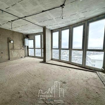 Неймовврна дворівнева квартира з власною терасою