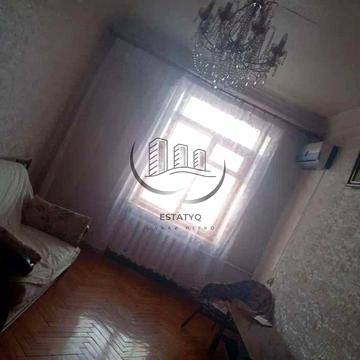 Продам 4 кімнатну квартиру, м. Майдан Конституції