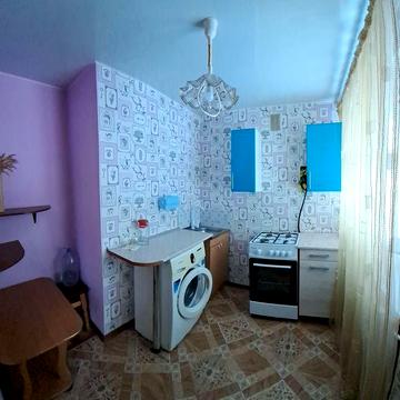 Продам двух комнатную кв. в Гвардейском.