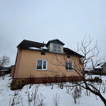 р Продаж домоволодіння в селі Острів