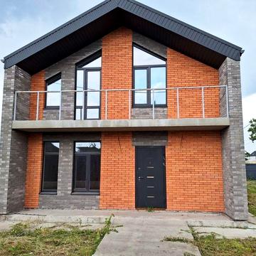 Будинок 115 м  2-х поверховий цегляний +5 соток+1,5  км від центра