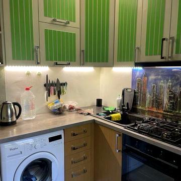 Оренда 2-х кімн квартири  біля метро