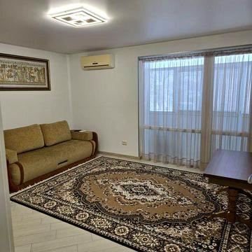 Здається однокімнатна квартира в центрі.