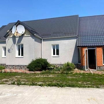 Продаж 2 поверхового будинку з ділянкою на 28 соток,140 кв. м, 6 кімна