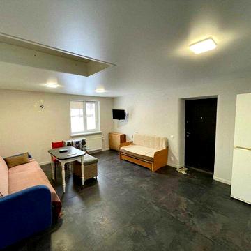 Оренда затишного будинку з ремонтом. 3 кім., 100 кв.м. Пятничани