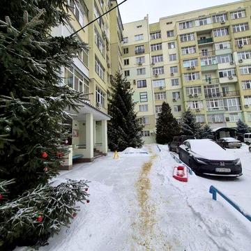 LS13 Метро Перемога новобудова продам 2х.кімнатну кв .з паркінгом