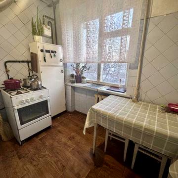 Здаю 2 кімнатну  у центрі