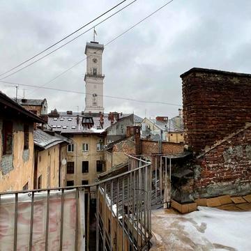 площа ринок, 1