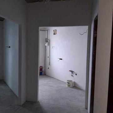 Квартира з ремонтом в новому будинку.