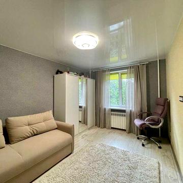 Продам 2 кімнатну дуже теплу квартиру, пр. О. Поля 13, сучасний ремонт