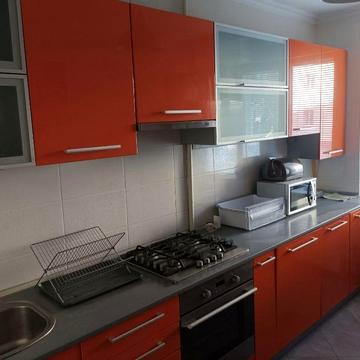 Оренда трьохкімнатной квартири на набережній.