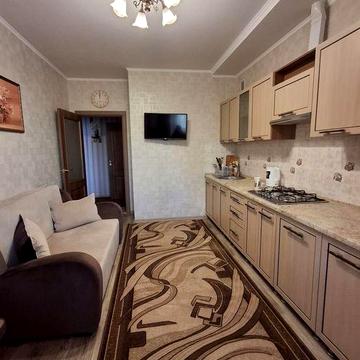 Ціну знижено!!! Продам 1-но кімн кв, центр, автономне опалення