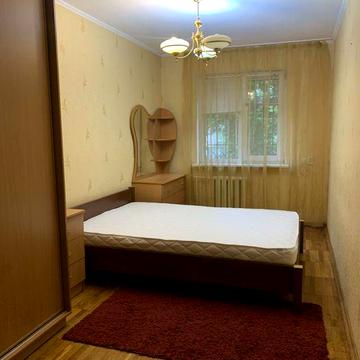 Оренда 2 х кімнатноі квартири Героів Севастополя 23