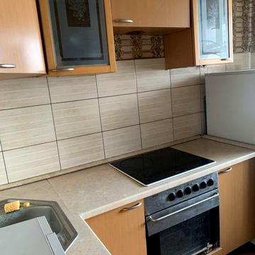 Сдам 1 кв метро Левада Таврия Гагарина Можно военных.  4000 гр.