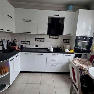 Р-н 6 школа!!! ЖИЛИЙ   85 кв.м. з МЕБЛЯМИ