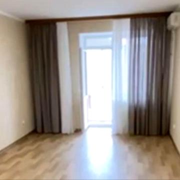 1-кімнатна квартира в малоквартирному будинку Малодолинське