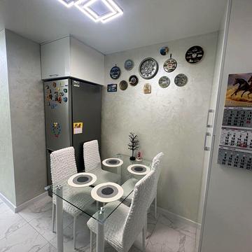 Квартира з хорошим ремонтом і меблями