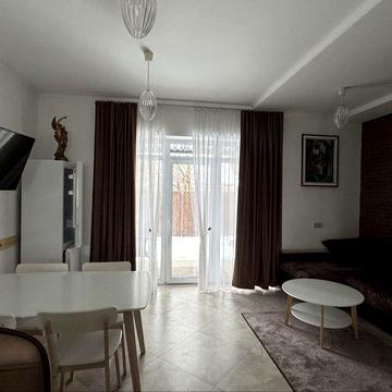 Оренда будинку з газовим опаленнням. Центр міста