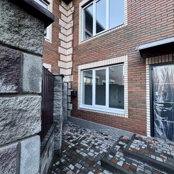 Таунхаус на Фастівська 19 , закритий комплекс!