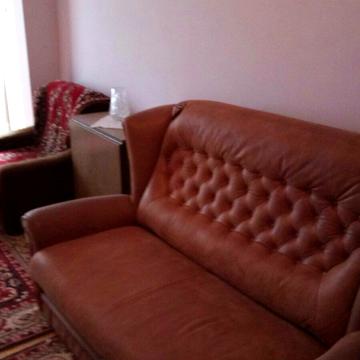 Академіка Булаховського вул., 36