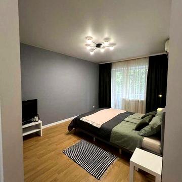 Здається 2к квартира на пр. Поля, 48В