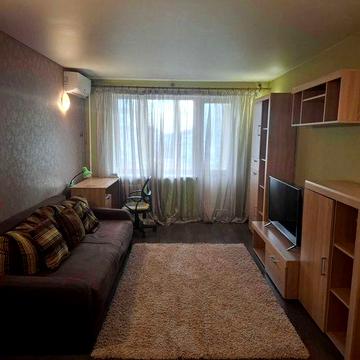 Сдам 2х комнатную квартиру на улице Рабочая 65