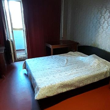 Червоної Калини просп. (Володимира Маяковського), 4-В