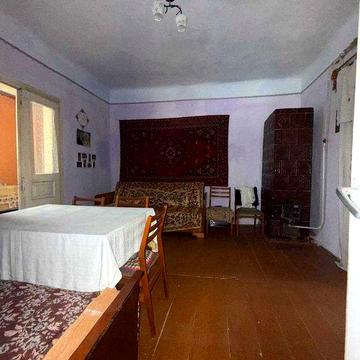 Напівособняк в смт. Отинія