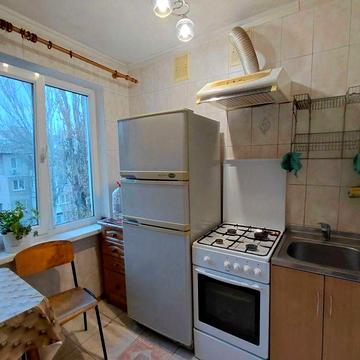 Сдам 2-комнатную на Таирово