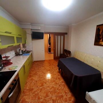 Оренда гарноі 1 квартири Митниця,вул Героів Дніпра