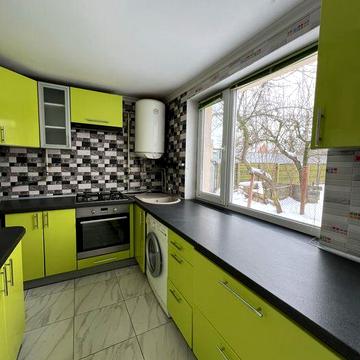 Здам частину будинку в гарній локаціі